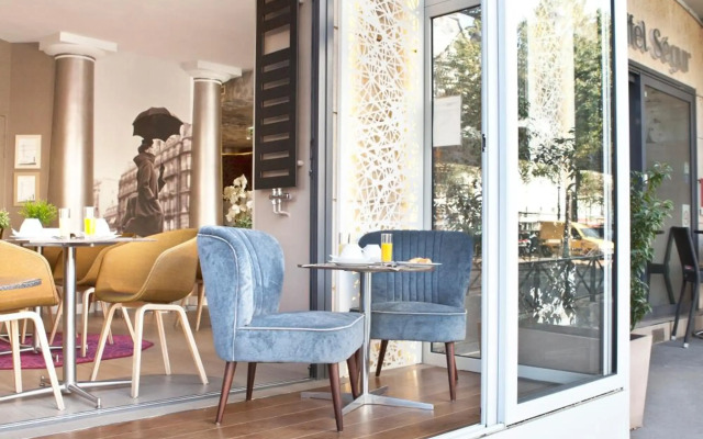 Hotel Eiffel Segur