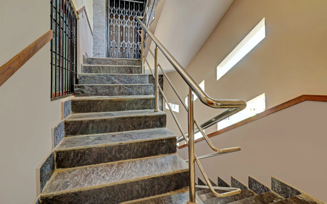 Treebo Rainbow Grand