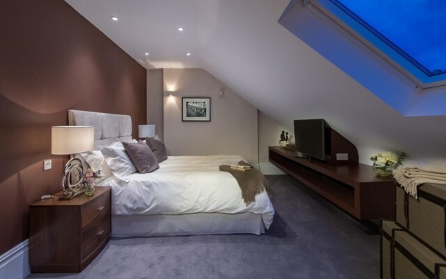 Dream House London With ac, Gym, hot Tub, Cinema