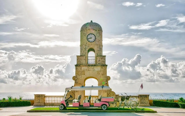 Designer Decorated Palm Beach Hotel NEW