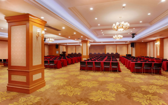 Venus International Hotel ( Shanghai Wild Zoo Shop)