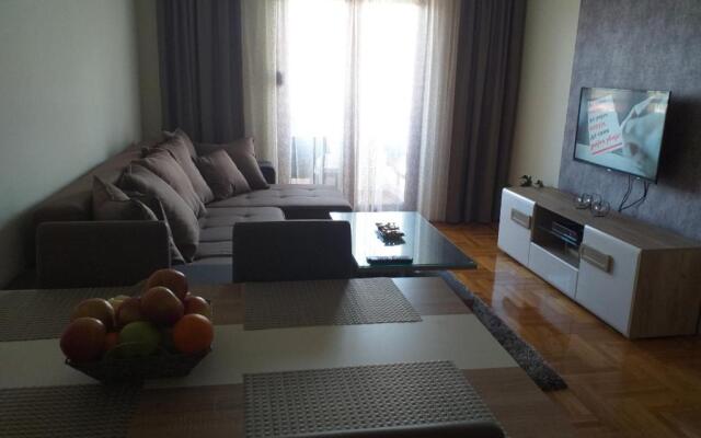 Aphrodite Apartment
