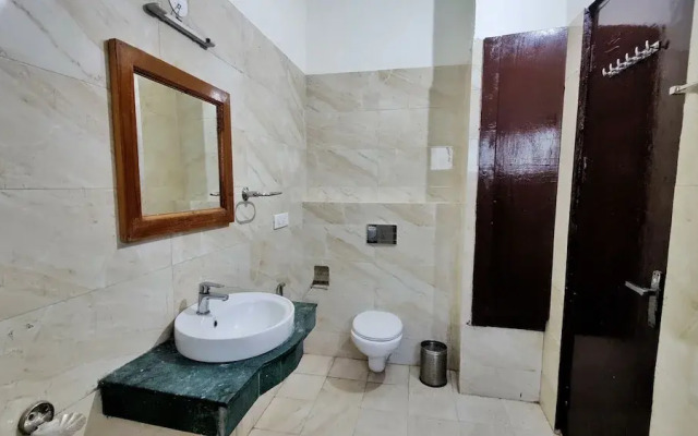 Neel Giri Resort
