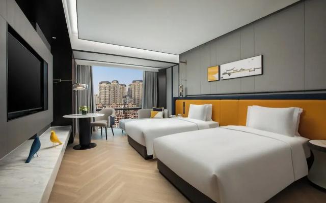 voco Hefei Binhu by IHG
