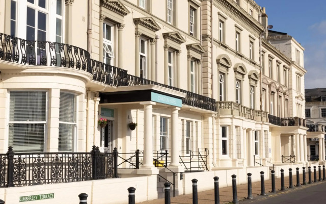 The Carlton Hotel