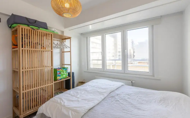 Modern Flat Near the sea