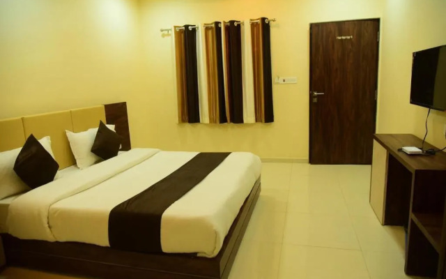 Hotel  Savera Palace