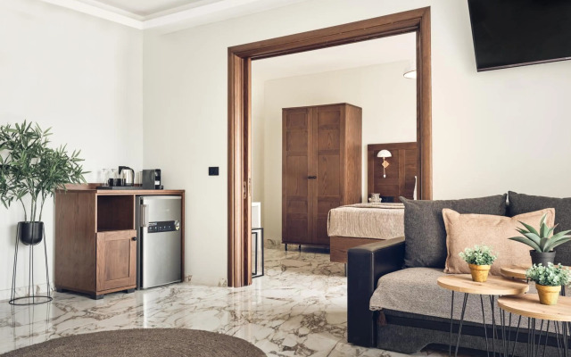 Letsos Hotel