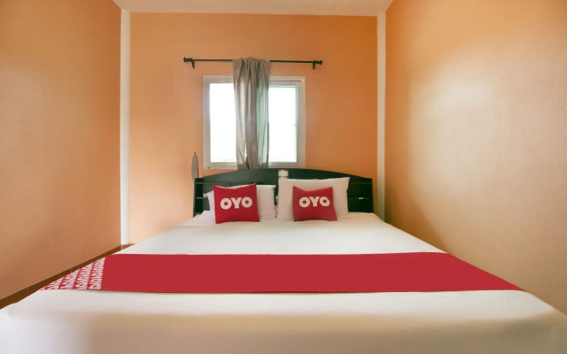 OYO 949 Sansuk Resort Paknampran