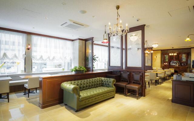 Hotel Katsuyama Premiere