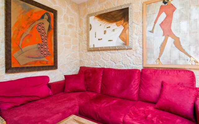 Scenic Villa in Castelnuovo di Porto Near Rocco Colonna