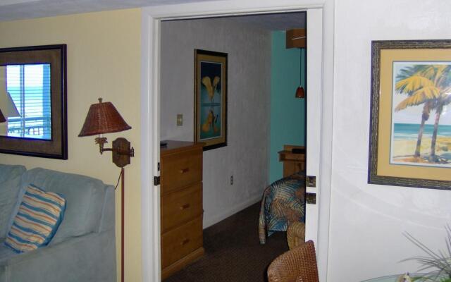 Islander Beach Resort