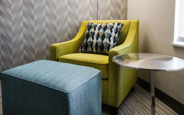 Holiday Inn Hotel & Suites Calgary South Conference Ctr