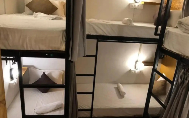 Madpackers Hostel Agra