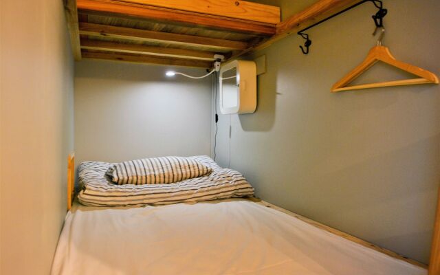 Fukuoka Guesthouse HIVE - Hostel