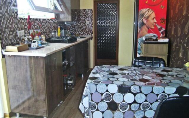 Guest House on Parnavaz Mepe 7