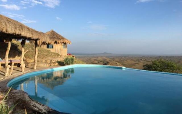 Original Maasai Lodge - Africa Amini Life