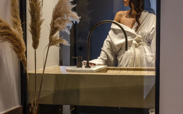 ACRO Upscale Residences