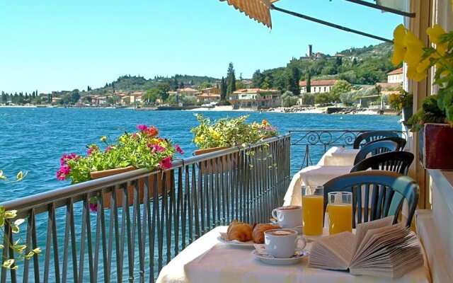 Hotel Du Lac