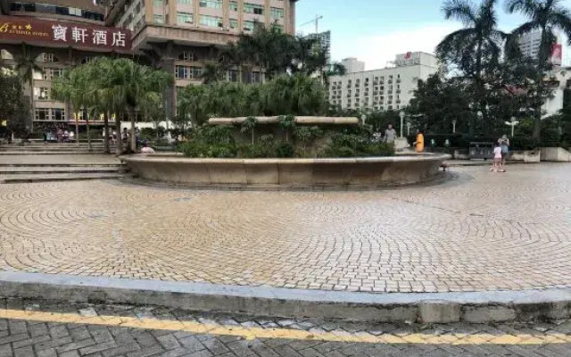 Guomao Yaxuan Apartment Hotel