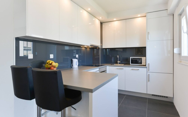 Modern Apartment Zara Gray