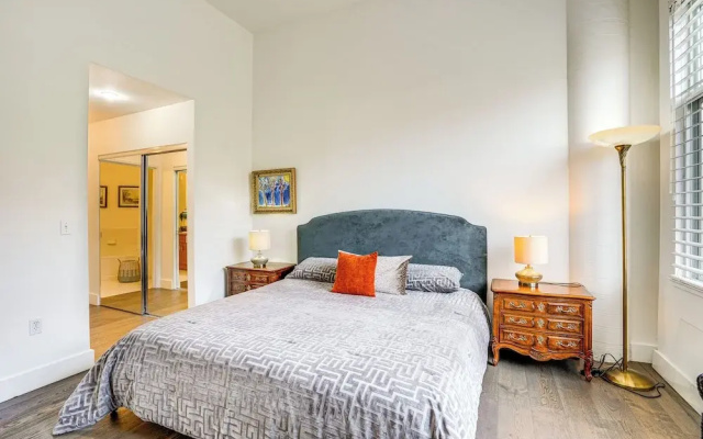 Luxe Condo w/ Private Patio & Perks in Emeryville!