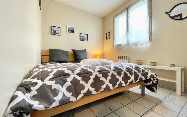 Apartment for 4 person 3min walk to GEMTramGare #C1