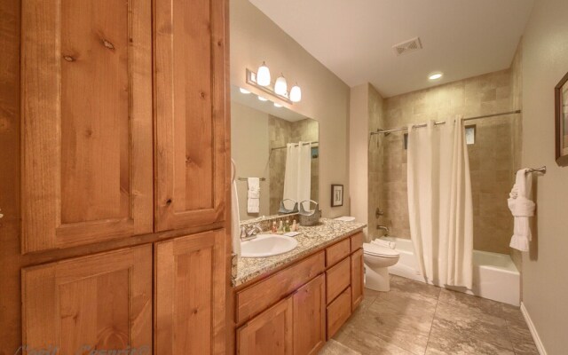 Riverview Terrace Rg 203 3 Bedroom Condo by RedAwning