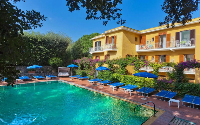 Hotel Cleopatra