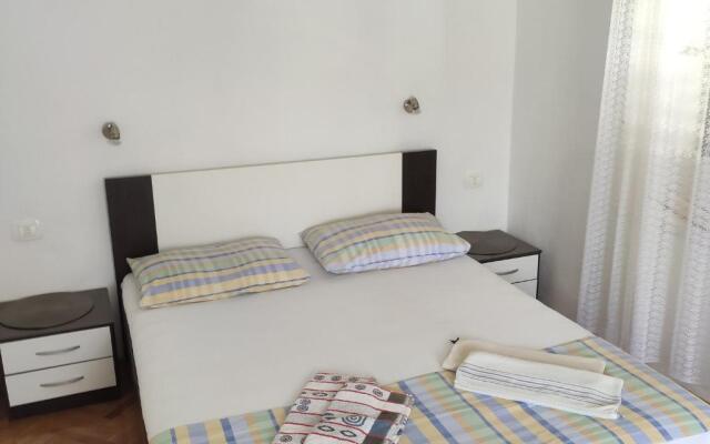 Apartment IV&AN