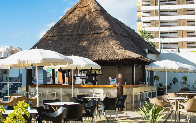 HL Suites Nardos - Only Adults