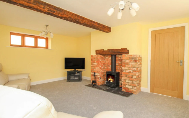 The Stables, Burton Bradstock
