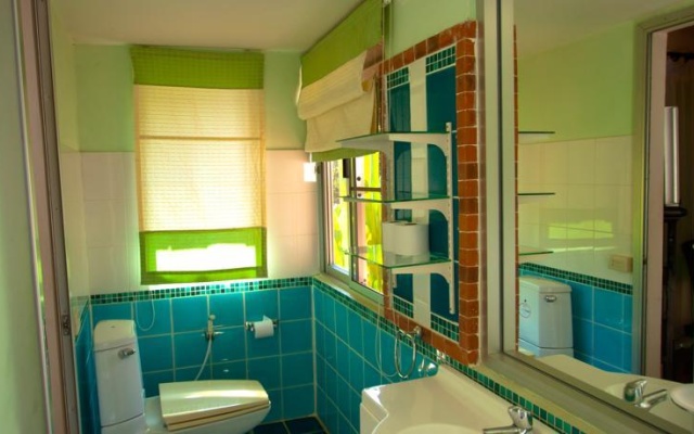 Baan Thung Lakorn Organic Farmstay By Phusompor – Bathroom – Chiang Dao