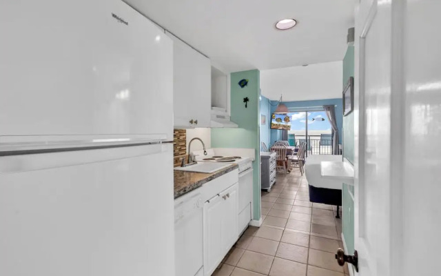 Bluewater Resort 306