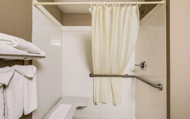 Best Western Waukesha Grand