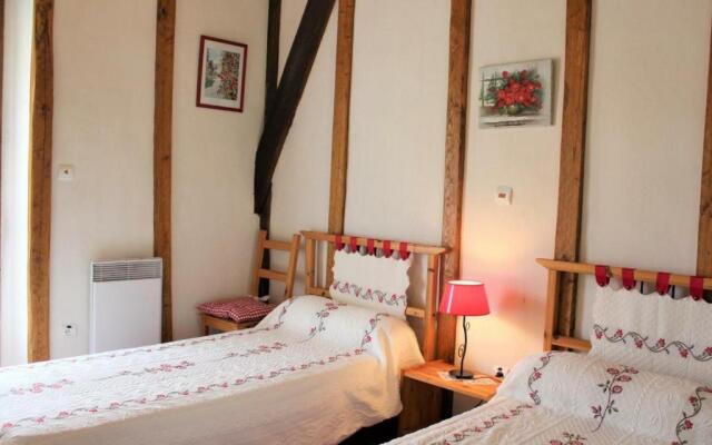 Gite Mazeyrolles, 3 pièces, 4 personnes - FR-1-616-106