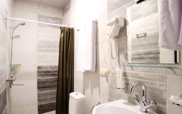 Zheal Hotel