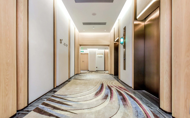 Kuanrong Suite Hotel (Chimelong Wanda Store in Panyu, Guangzhou)