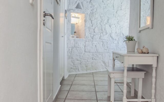 Mykonos Hippy Luxury