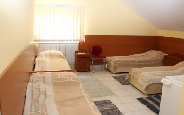 T.G.-Virágdekor Ifjúsági Szálló