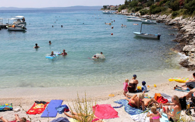 Apartments with a parking space Mavarstica, Ciovo - 18882
