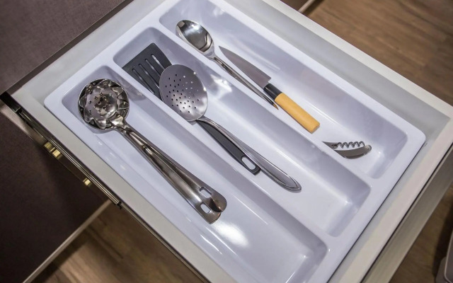 Studio com Cama e Sofá-Cama de Casal - ALL2011