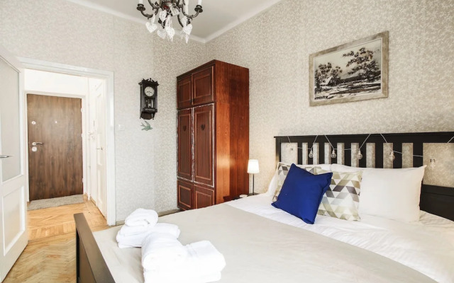 Old Town Charm Apartment