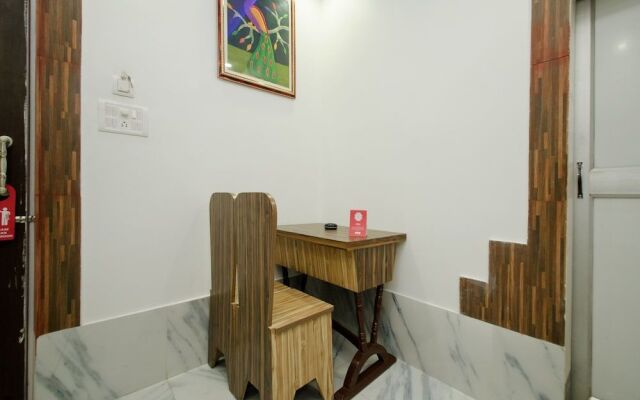 OYO 8972 Raj Guest House