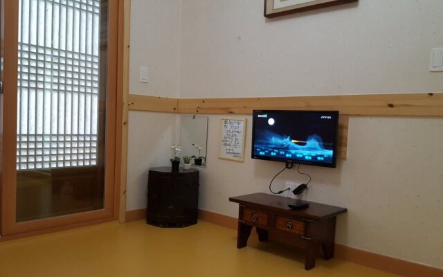 Beautiful House Hanok Stay