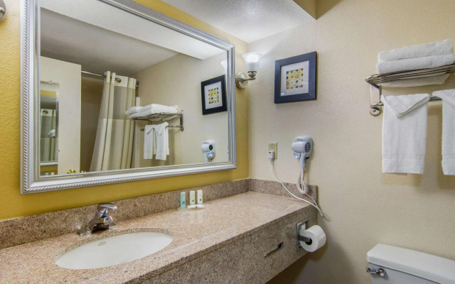Quality Inn & Suites Union City - Atlanta South