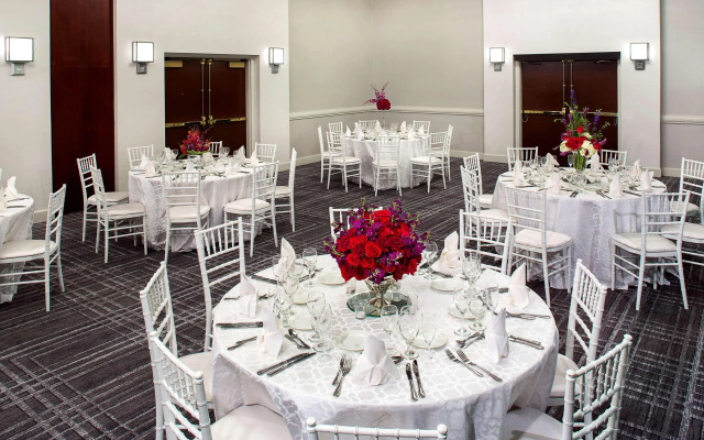 Hilton Fairfax