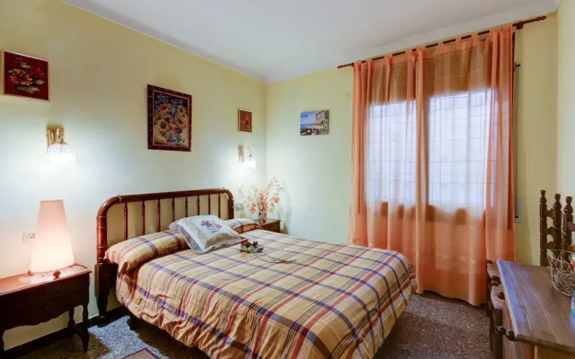 Apartment in Roses Near Beach