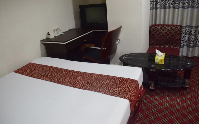 Hotel Givenci International