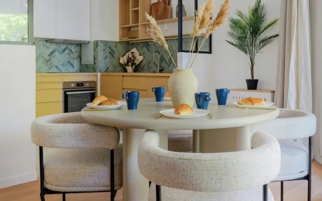 Paris West Elegant residence